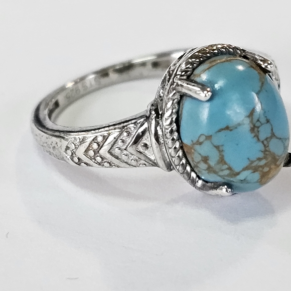 Genuine Turquoise Ring in Platinum over Sterling Silver Sz 5! - Picture 2 of 7